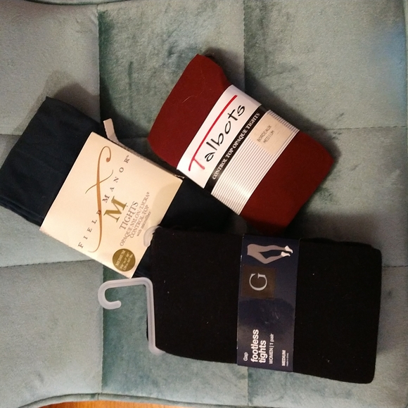 🎀NWT 2 pr of regular tights 1 pr of footless Sz M - Picture 1 of 4